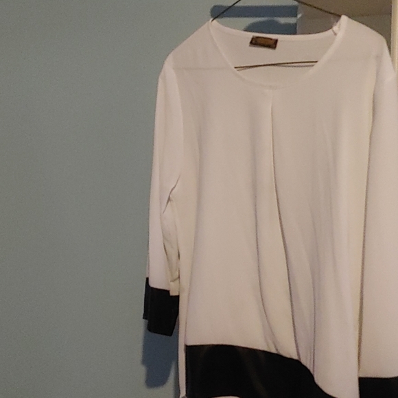 Ekinoks small-medium size Top - Picture 3 of 3